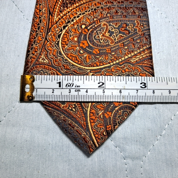Geoffrey Beene Paisley 💯 Silk Designer Necktie 60" x 3.25" Gold/Brown Luxury - Picture 8 of 9